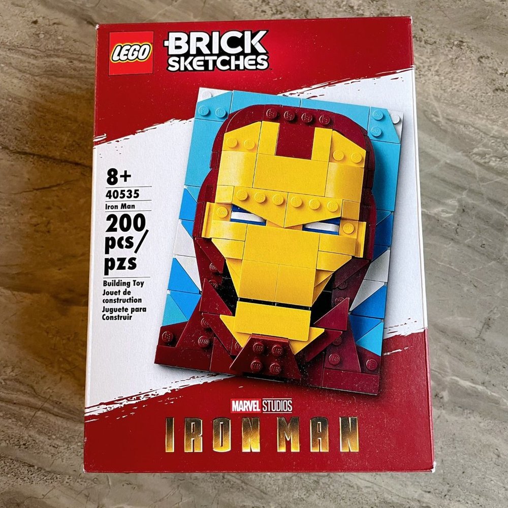 LEGO Sketches Ironman - NEW IN BOX